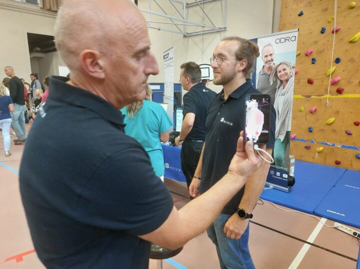 rencontre sur les dernières innovations technologiques en orthoprothèses au centre de Trestel CHLN 2024